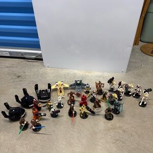 Vintage 2005 Hasbro Star Wars Attacktix Lot Of 30 Figure Game Pieces